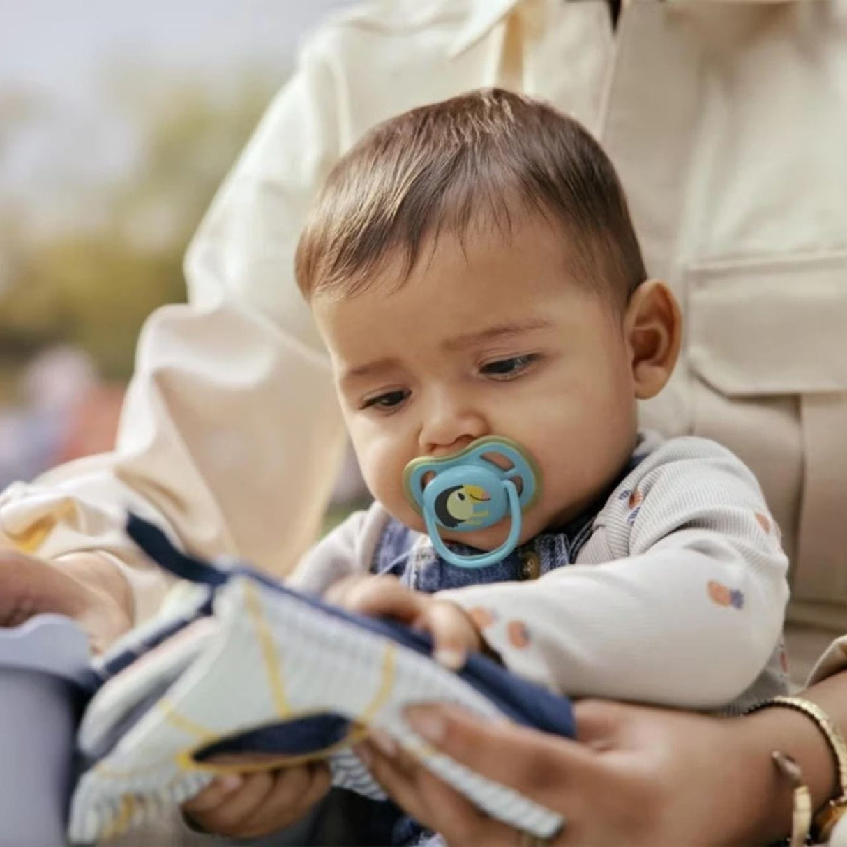Philips Avent Ultra Air Orthodontic Soother 6-18 m - 2 Pieces